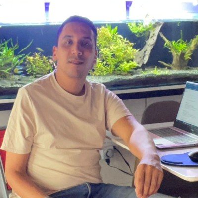 Juan Esteban Flores